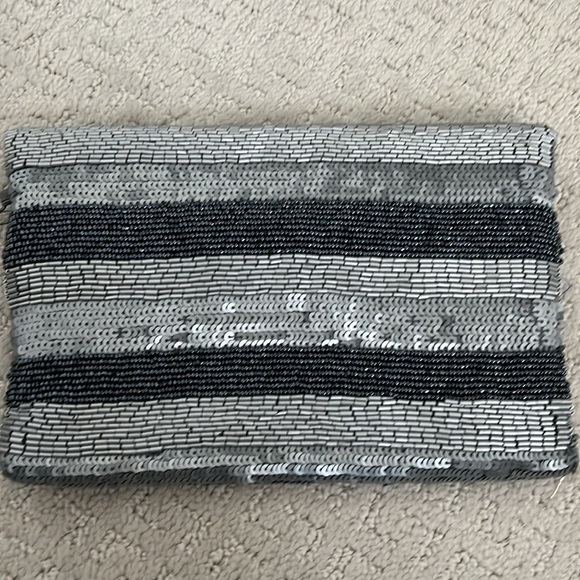 Beaded clutch - Picture 4 of 6